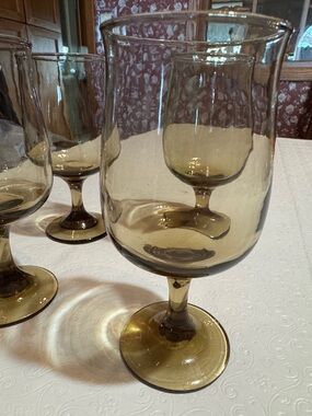 Smoke Brown 10oz Wine Glasses